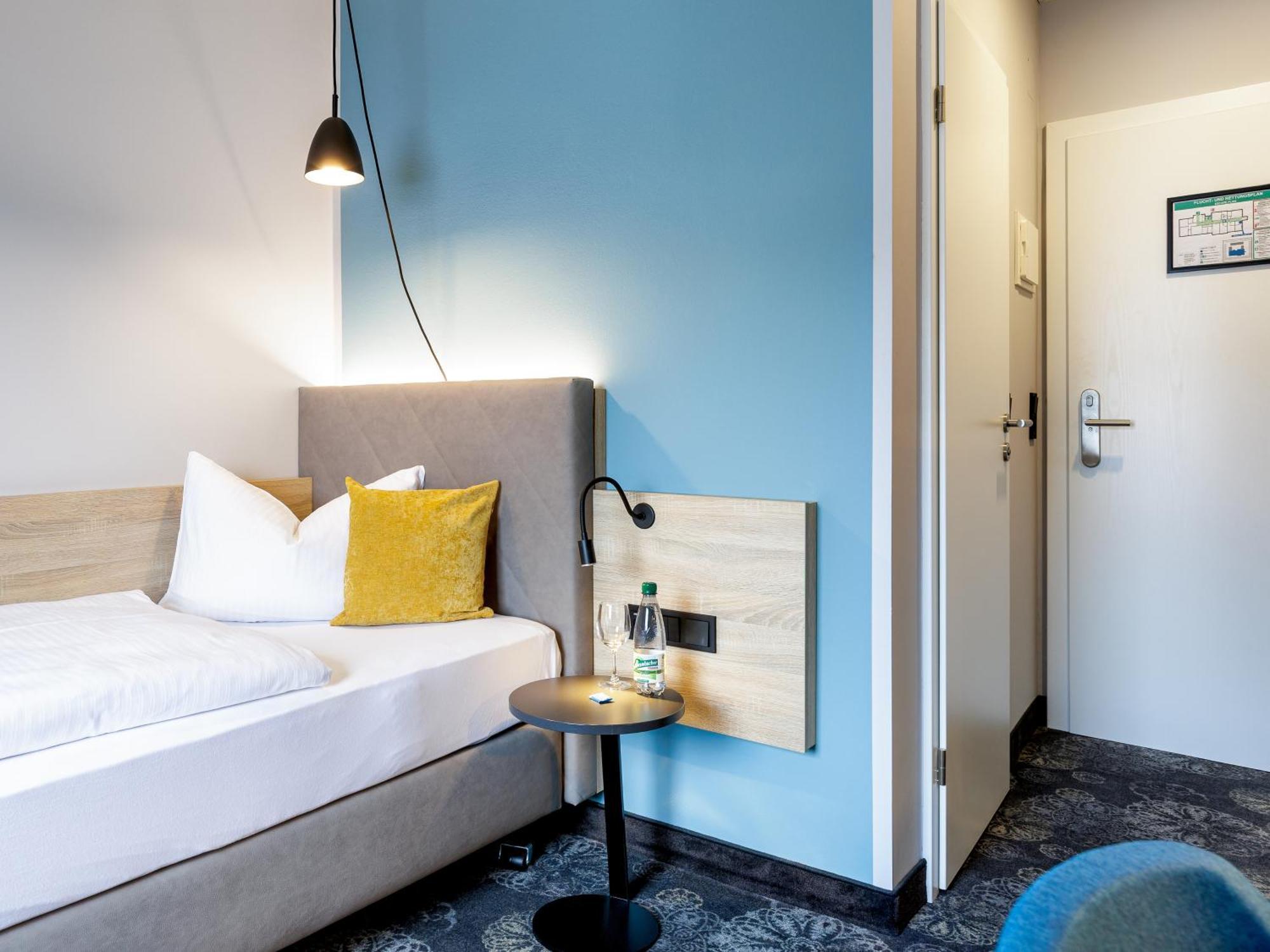 Hotel Purucker Кульмбах Экстерьер фото